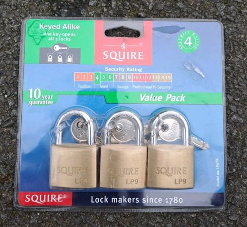 Squire brass padlock triple - brass,