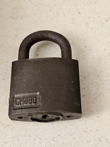 Vintge chubb brass padlock - vintge,